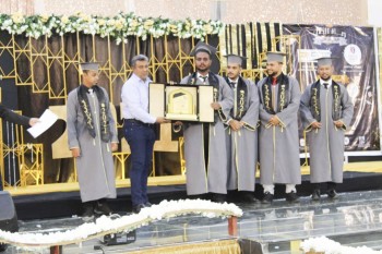 حفل تخرج  دفعة 21 لرواد الادارة جامعة حضرموت المكلا